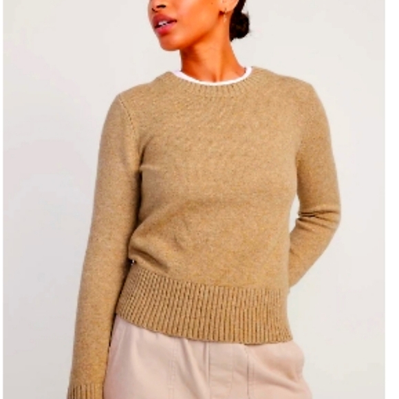 Old Navy Sweaters - NWT OLD NAVY COYOTE So Soft Crewneck  Sweater‎ Size XL